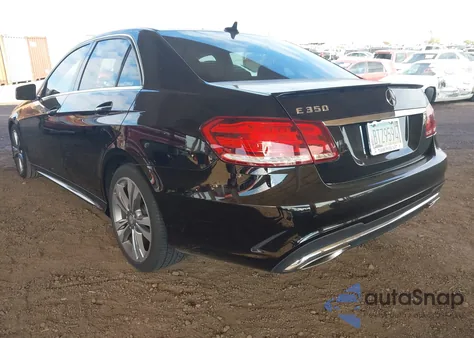 2014 Mercedes-Benz E 350 z USA, uszkodzony, nr VIN WDDHF5KB3EA877859